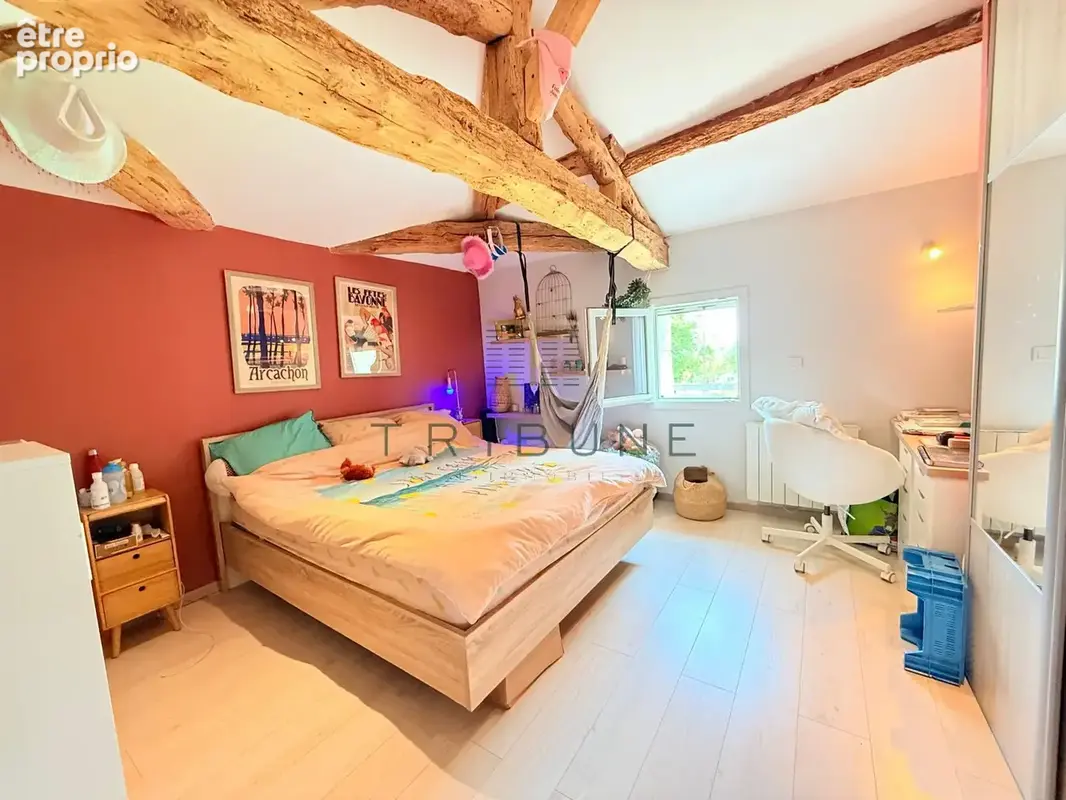 Maison en pierre 230m2 avec jardin, piscine, garage + un terrain constructible de 2000m2 - photo 9