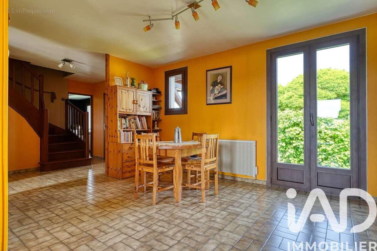 Photo 4 - Maison à COURSON-MONTELOUP