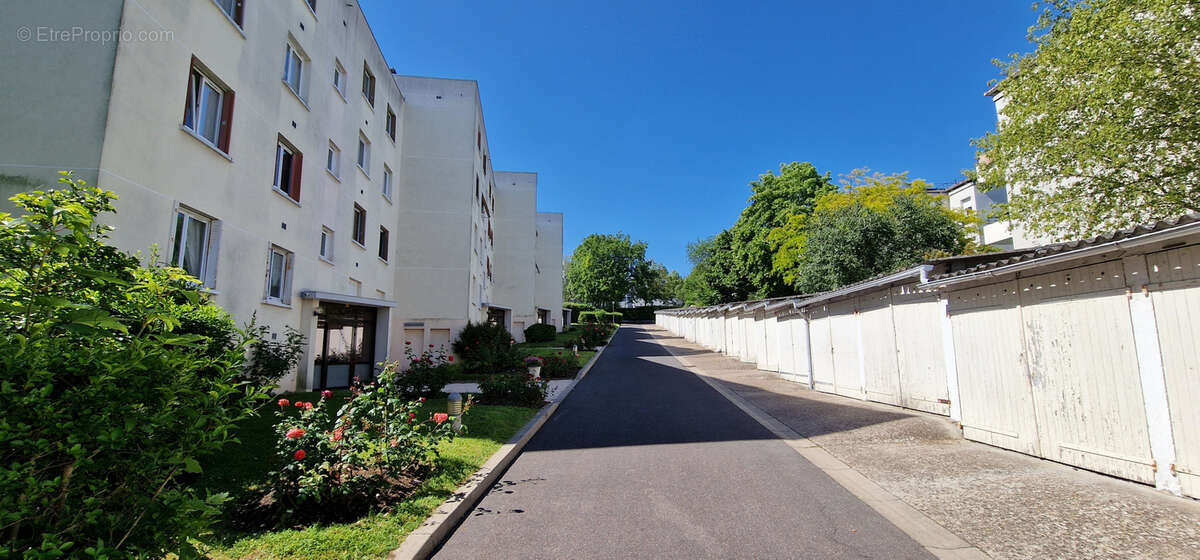 Appartement à GARCHES