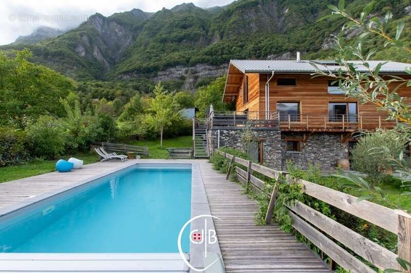 Maison à ALBERTVILLE