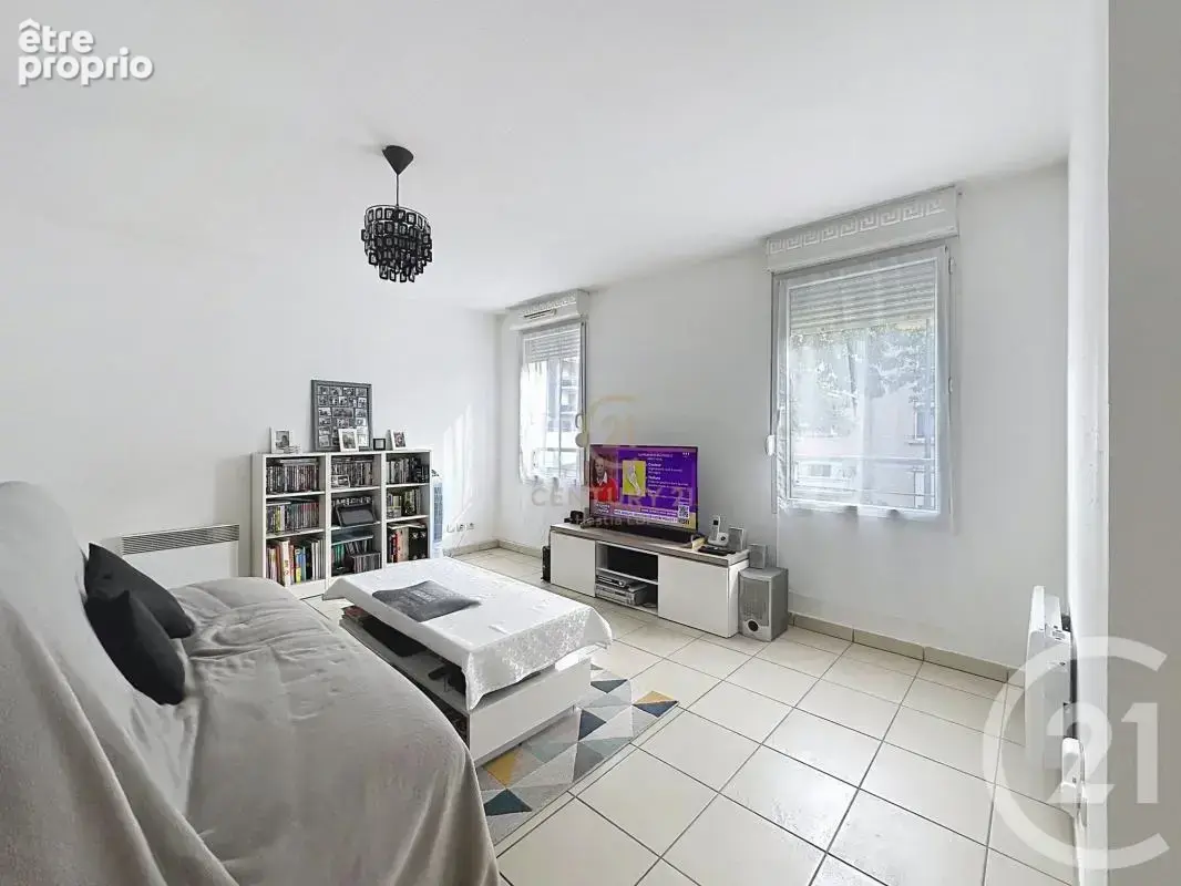 Appartement 3 pièces 63 m² à vendre à Grigny (69520) - photo 5