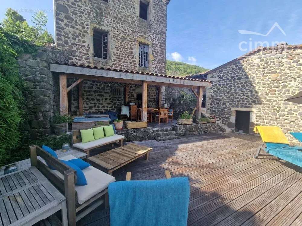 Maison à ALISSAS