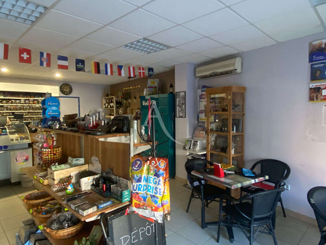 Commerce à SAINT-BENOIT-DE-CARMAUX