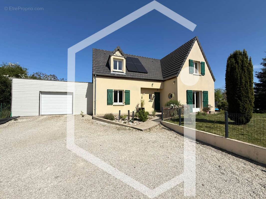 Maison à COSNE-COURS-SUR-LOIRE