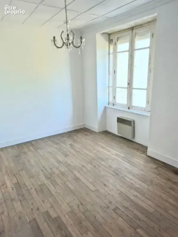 Exclusivité - Le Croisty - Maison de 135.36 m2 - 6 pièces - 3 chambres  -  Jardinet 20 m2 - Prix 123.000 - photo 4