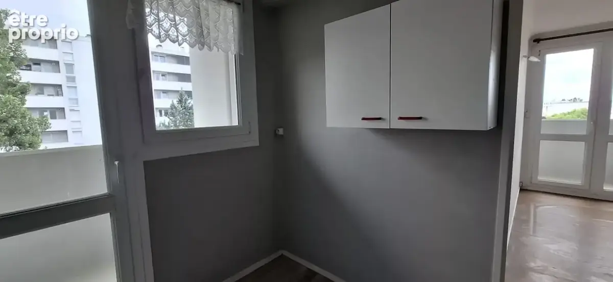 Appartement 2 pièces à vendre dans résidence recherchée avec Ascenseur, Quartier Remicourt SAINT QUENTIN (02) - photo 7