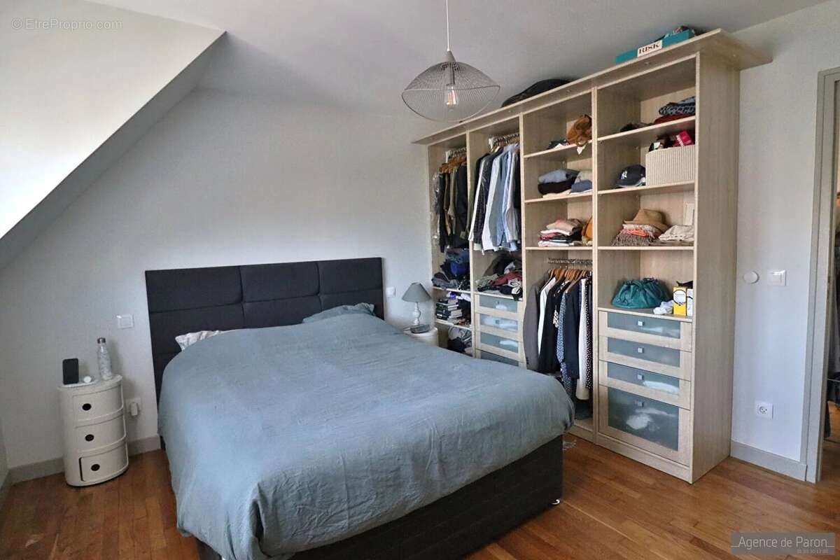 Maison à VERRIERES-LE-BUISSON