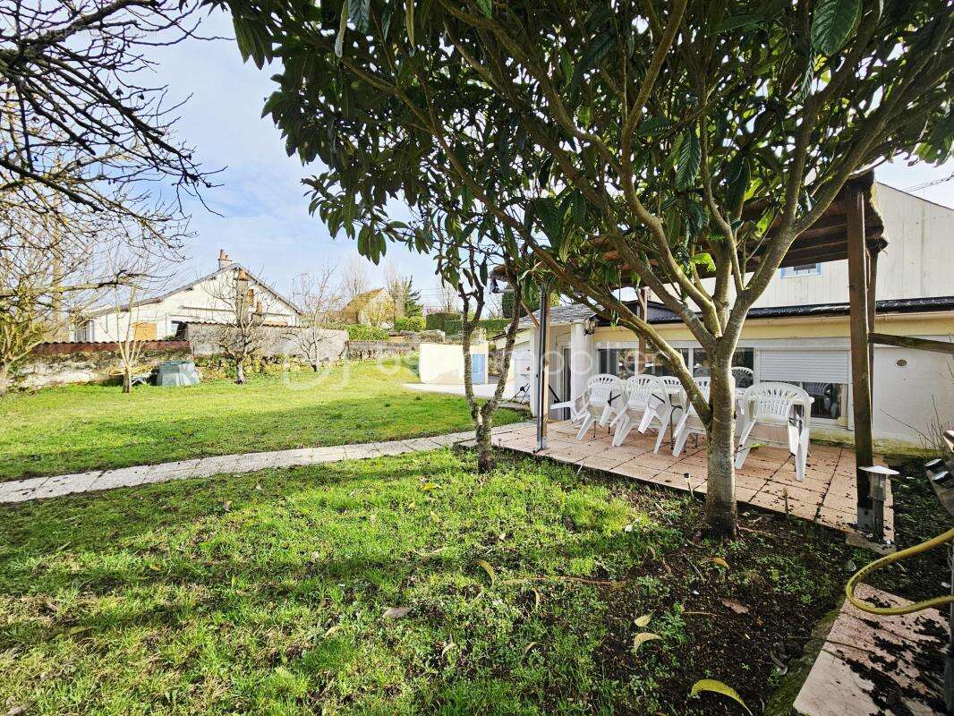 Maison à BEAULIEU-LES-LOCHES
