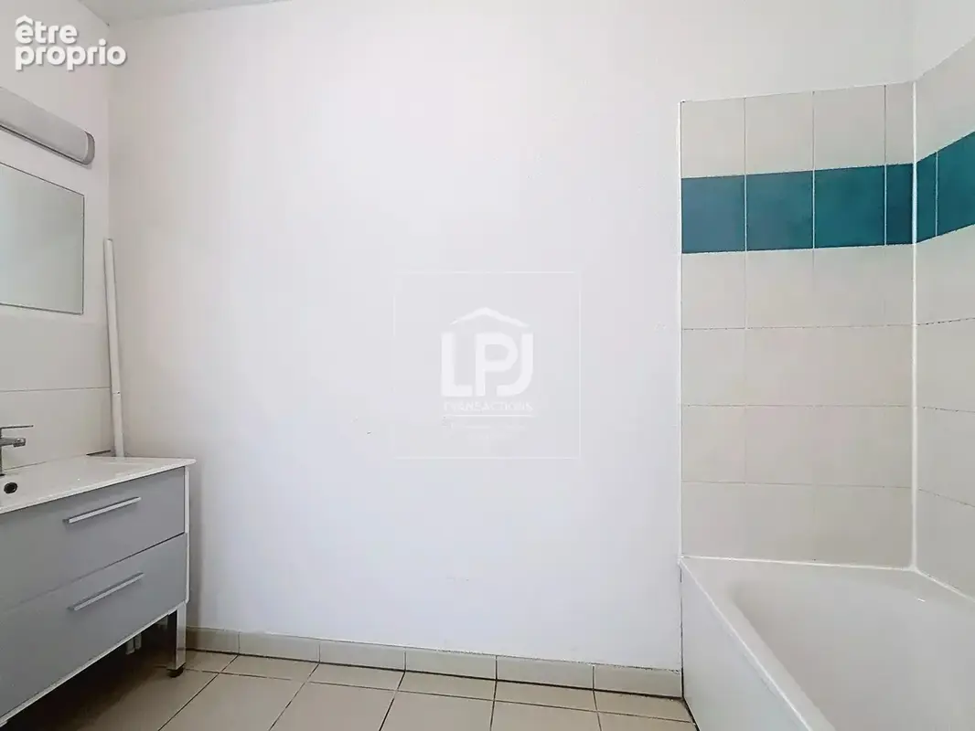 Bel appartement T2 de 39 m², balcon + 1 place de stationnement – Résidence sécurisée au calme à proximité du cœur de village et  - photo 11