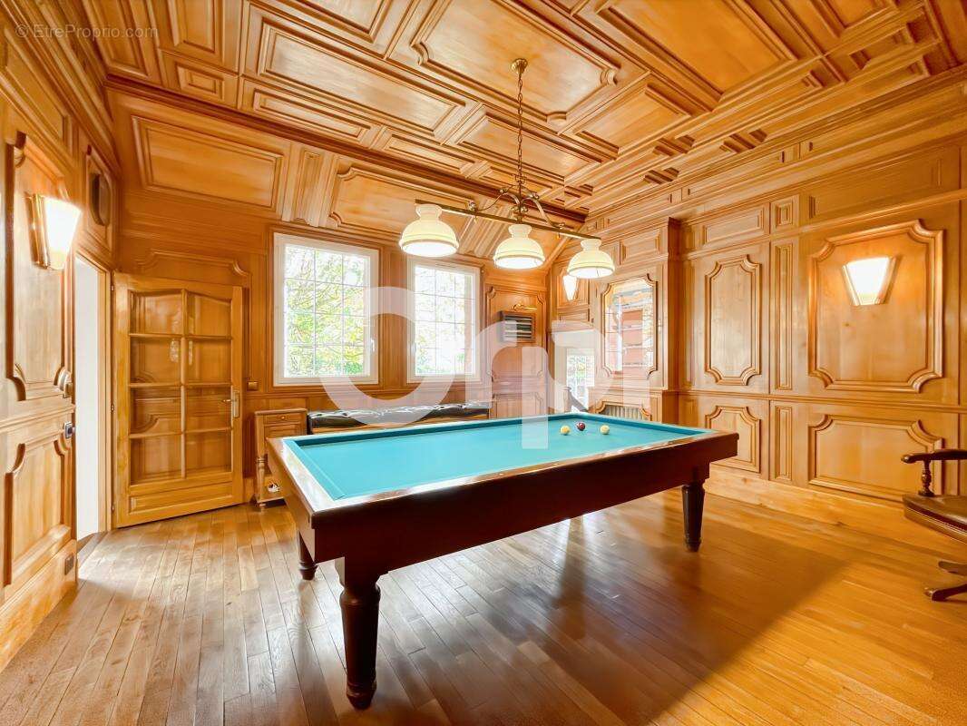 Maison à MARCILLY-LA-CAMPAGNE