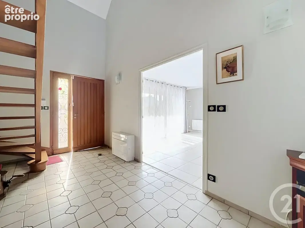 Maison 7 pièces 229 m² à vendre à Chartres (28000) - photo 6