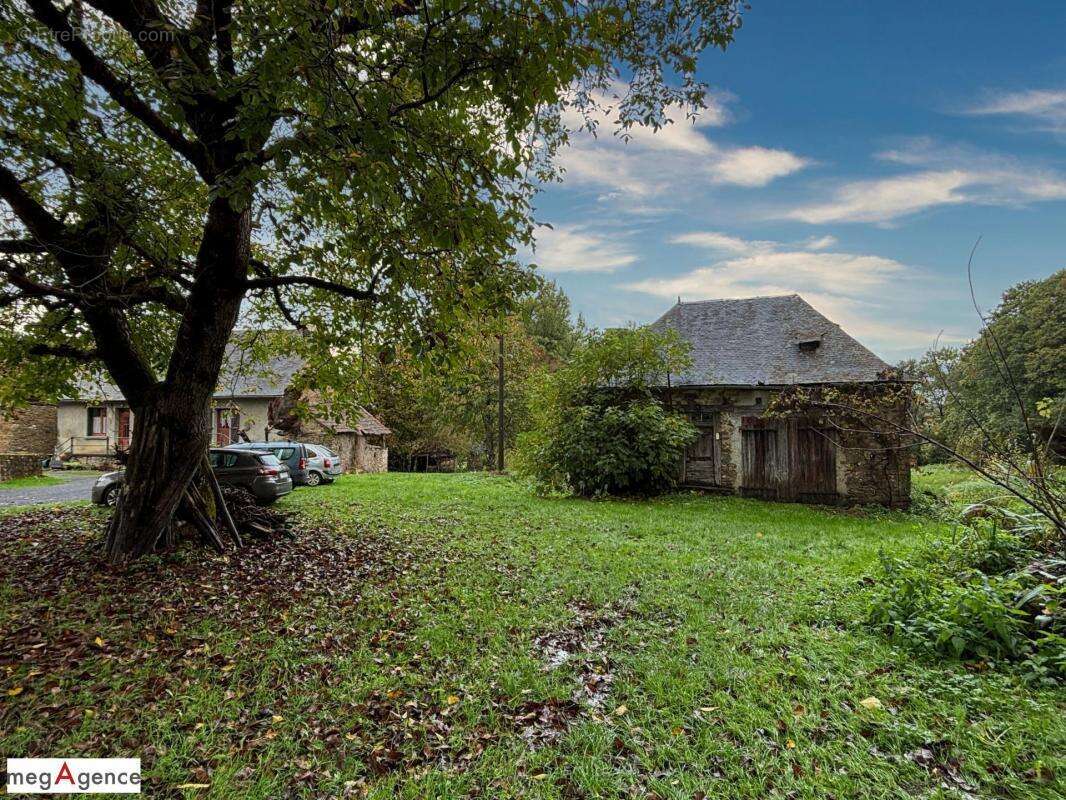 Maison à PERPEZAC-LE-NOIR