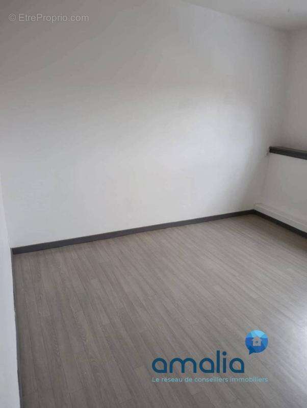 Maison à MONTIGNY-EN-GOHELLE