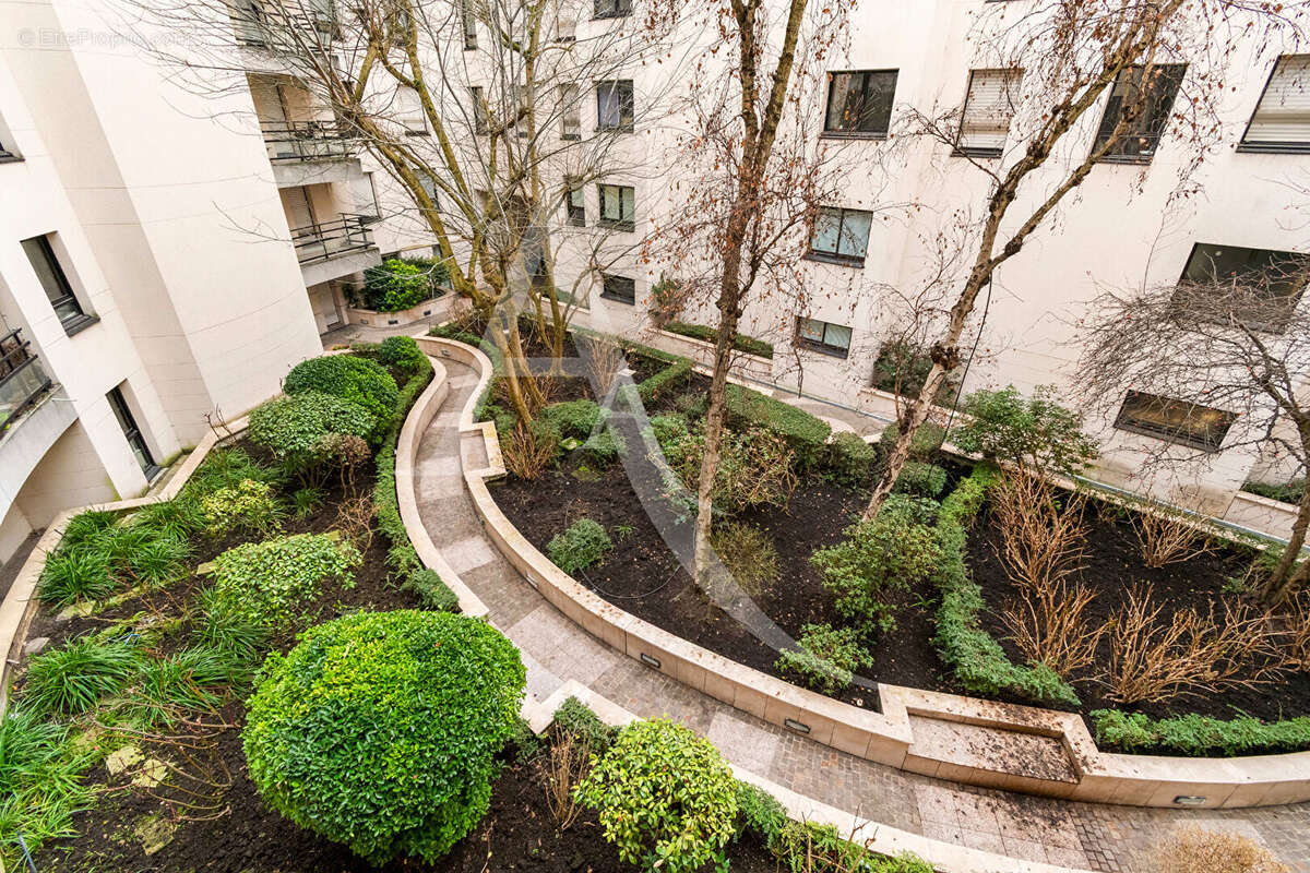 Appartement à RUEIL-MALMAISON