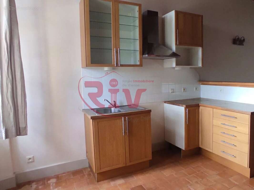 Appartement à CHONAS-L&#039;AMBALLAN