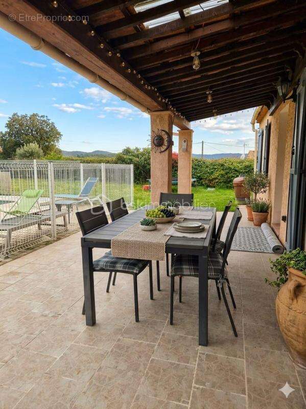 Villa individuelle plain pied - 3 chambres dont suite parentale - bureau - garage - piscine - photo 4
