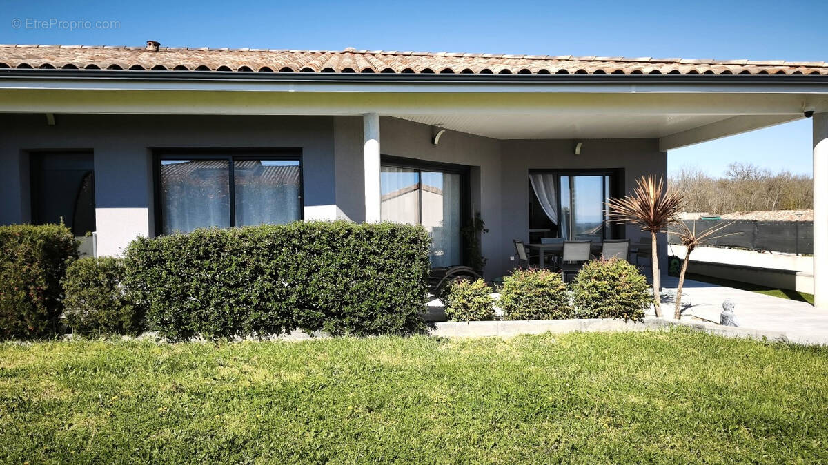 Maison à FONTENILLES