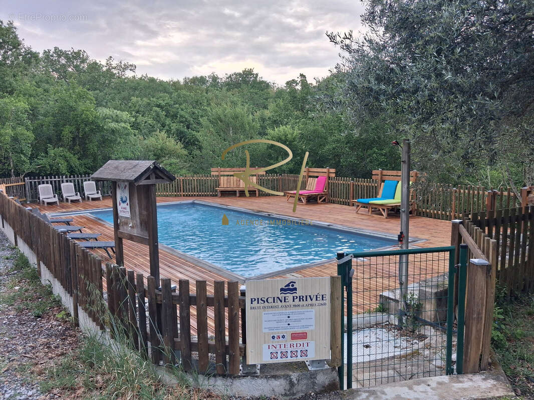 Chalet avec terrasse et piscine - SUD ARDECHE - photo 12
