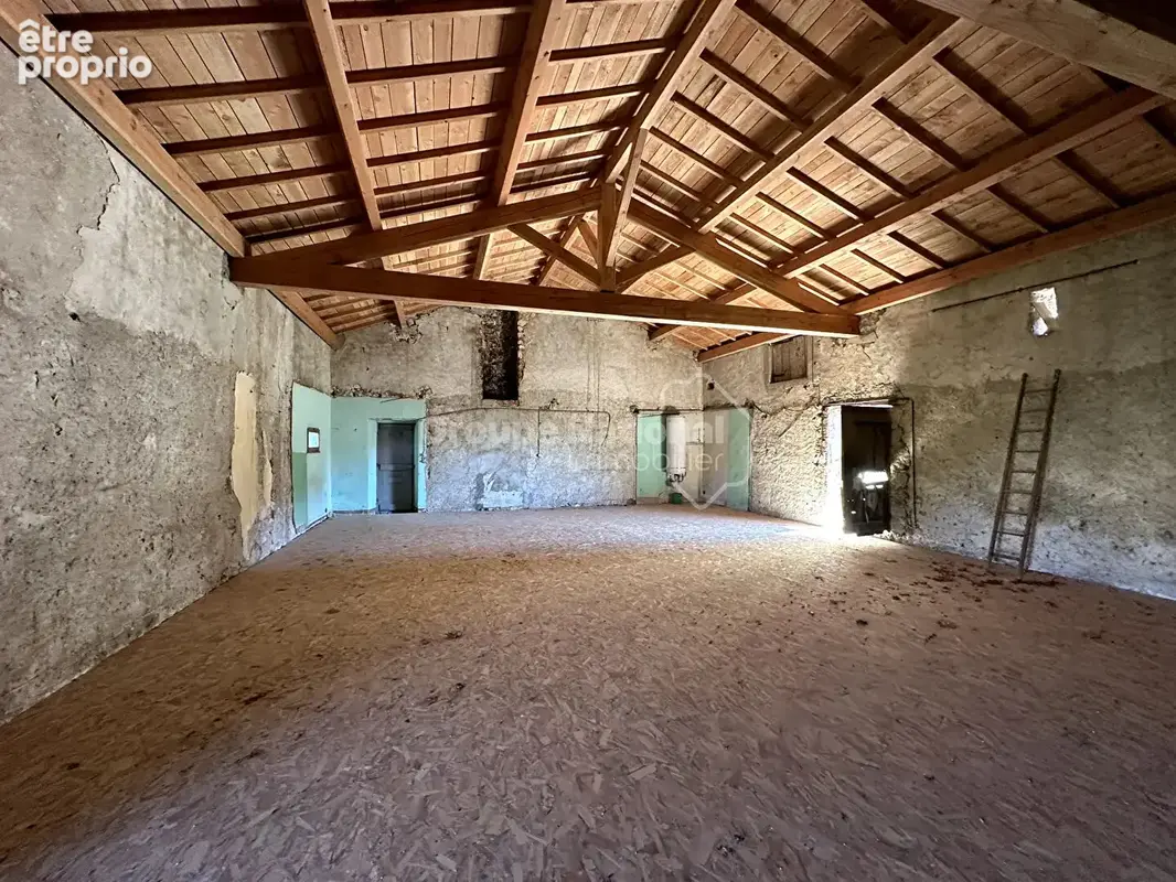 Maison à rénover sur 578m2 de terrain lot A - photo 2
