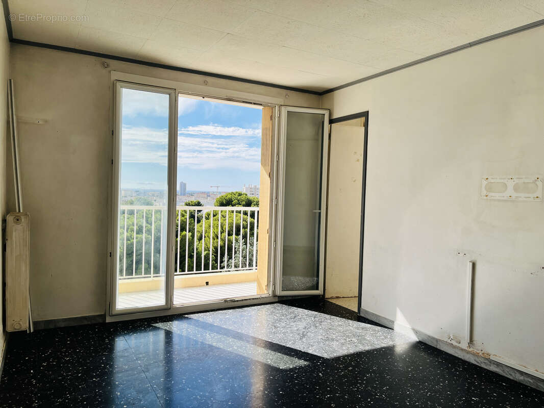 Appartement à MARSEILLE-10E
