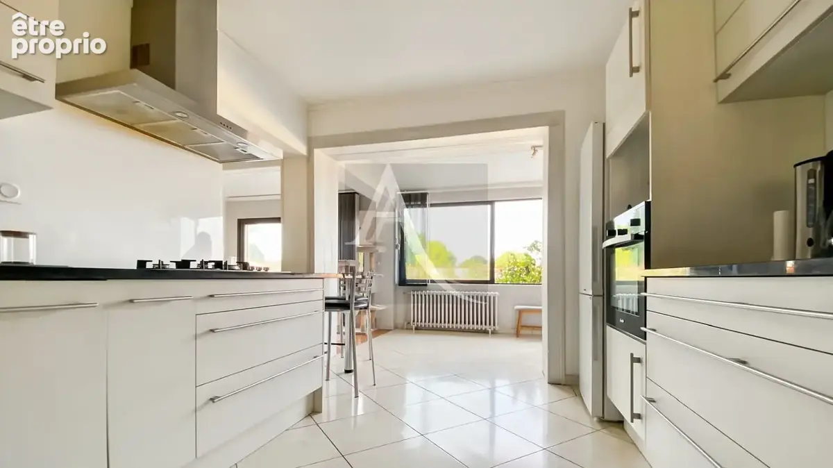 Maison de plain-pied avec piscine et son appartement indépendant - photo 13