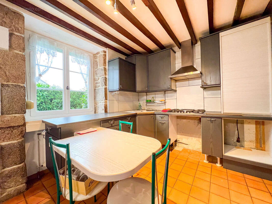 Athis de l'Orne - Maison en pierre avec gîte - photo 4