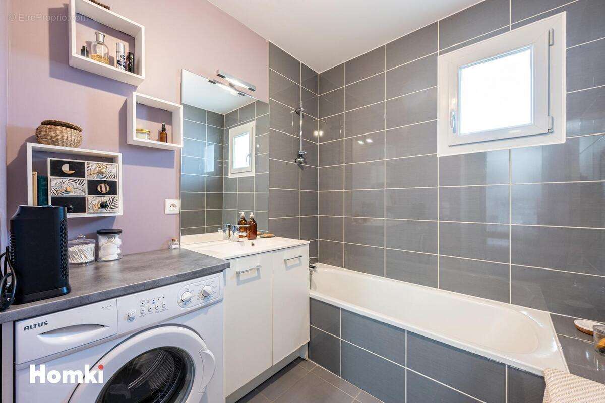 Appartement à CUVAT