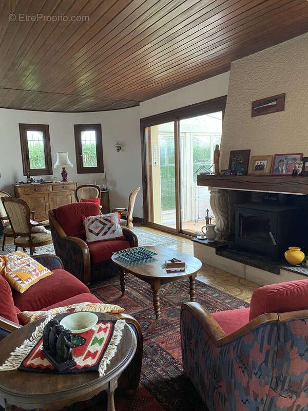 SEJOUR / SALON - Maison à LA ROCHE-SUR-YON