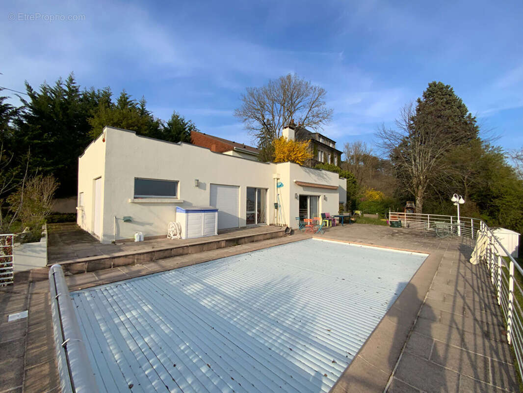 Maison à LE CREUSOT