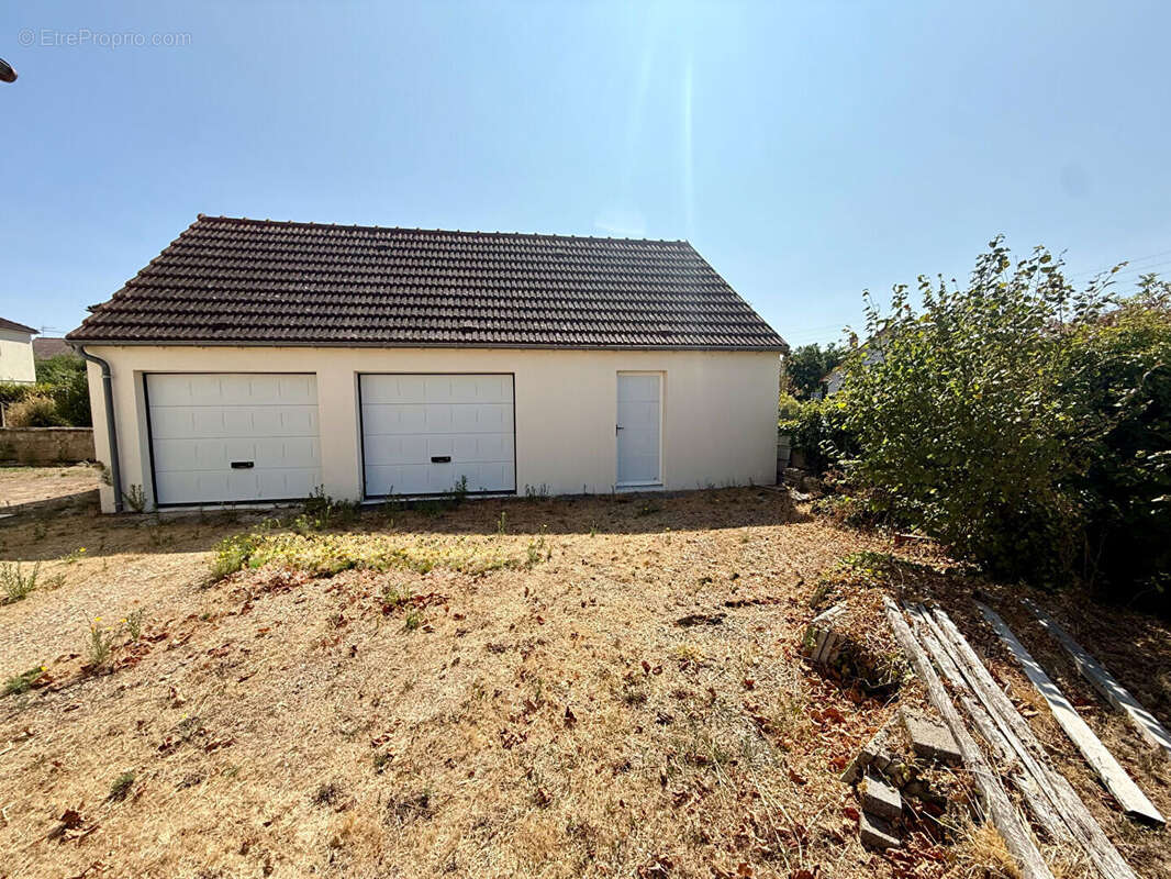 Maison Yzeure 4 pièce(s) 109 m2 - photo 10