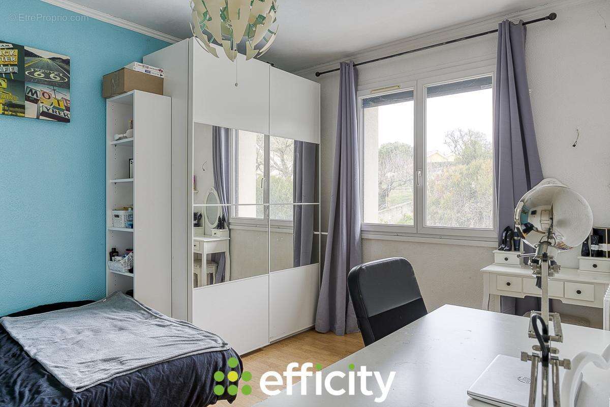 Maison à SALAISE-SUR-SANNE