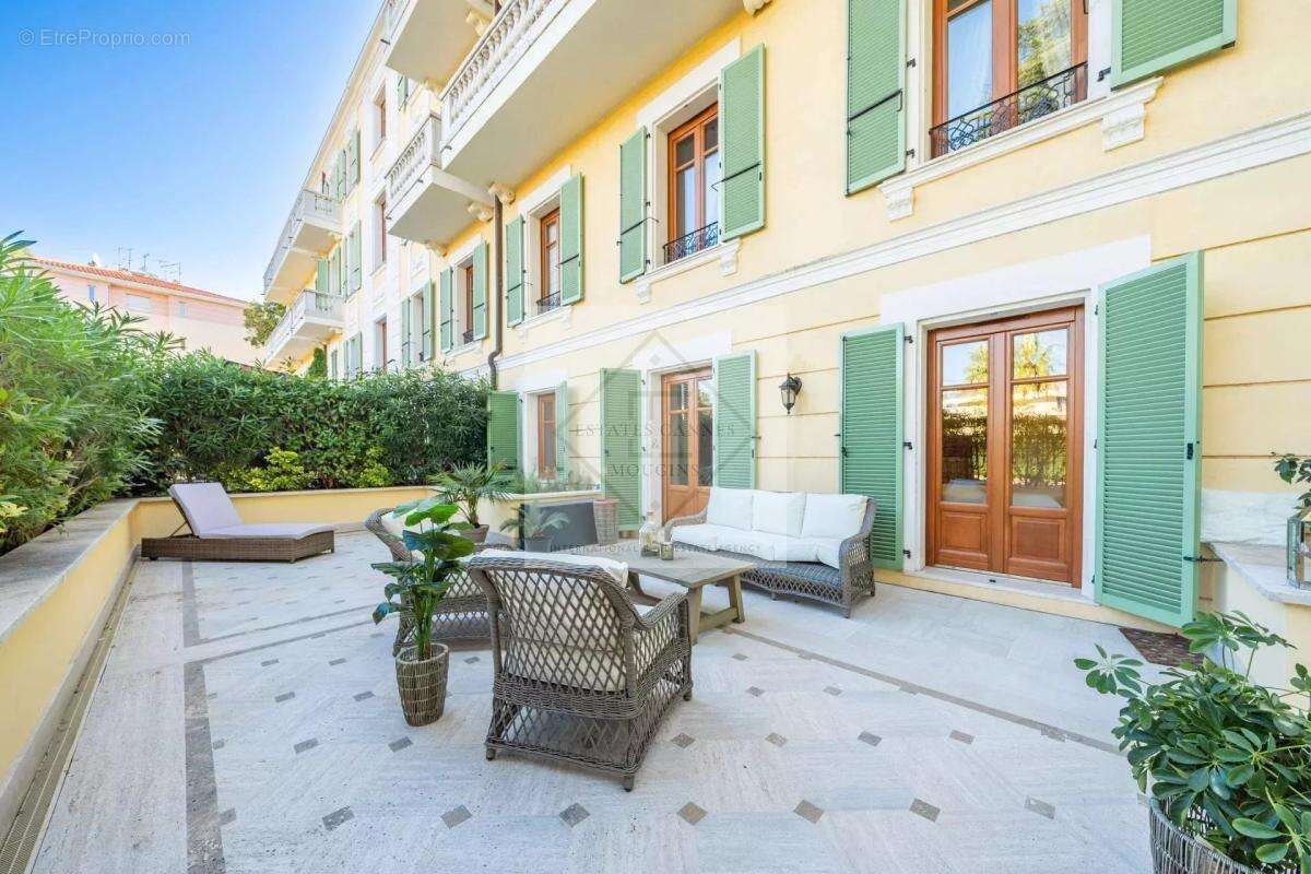 Appartement à CANNES