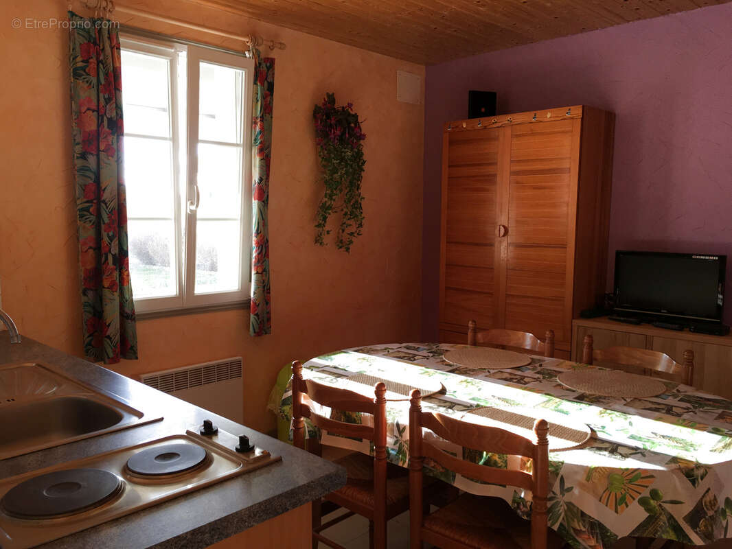 Maison à ROMAZIERES