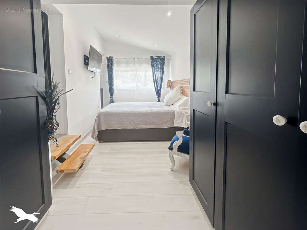 Maison La Penne-sur-Huveaune -112 m2 - 5 pièces - 3 Chambres + Jardin + Piscine - photo 14