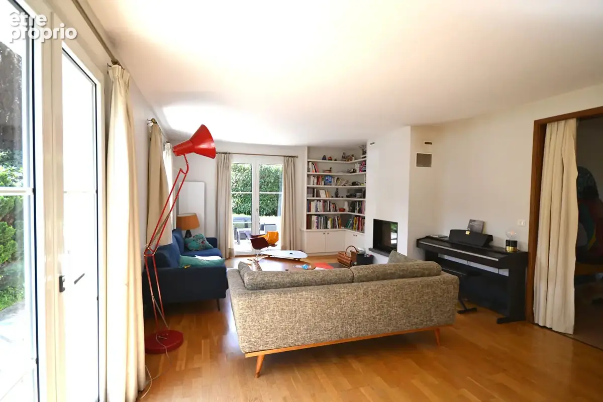 SAINT JORIOZ - Maison familiale de 185 m² au coeur du village à vendre - photo 5