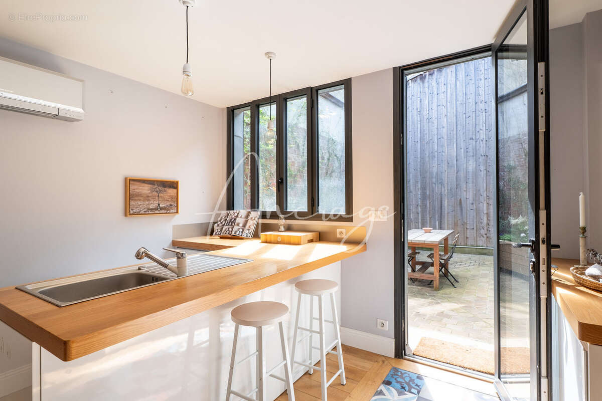 Appartement à BORDEAUX