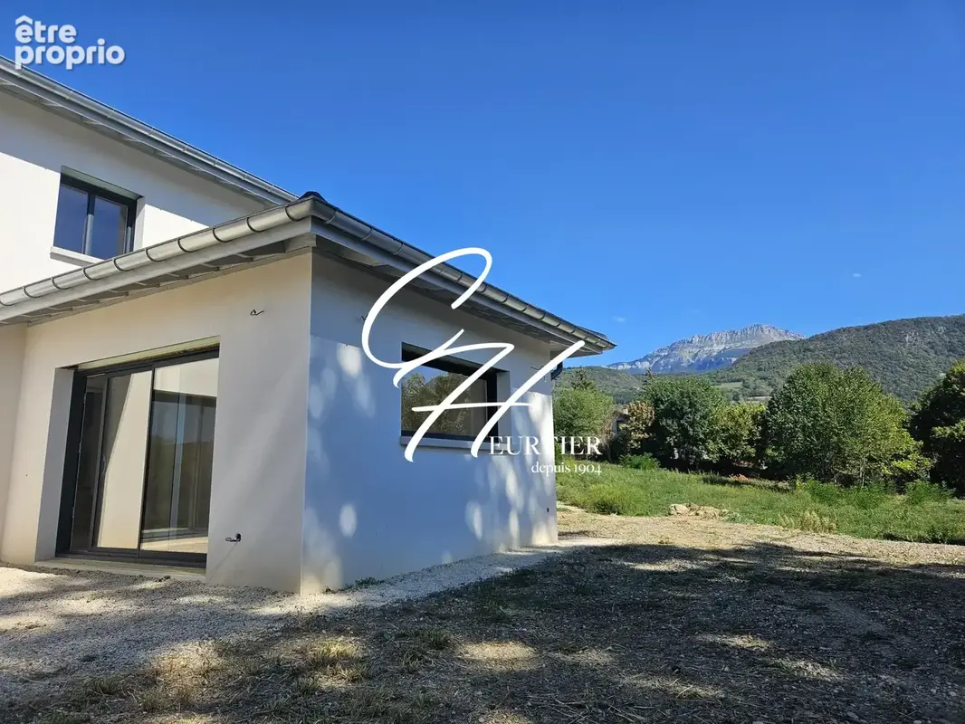 Maison 5 pièces 115 m² à vendre à La Buisse (38500) - photo 2