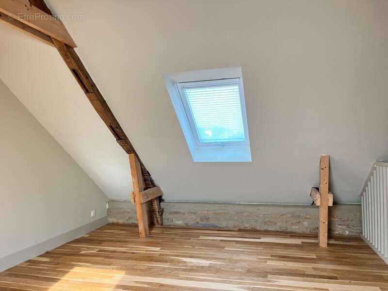 Ile aux moines, coeur de bourg, ancienne ecole transformee en habitation, 4 chambres, 748800€ fai - photo 10