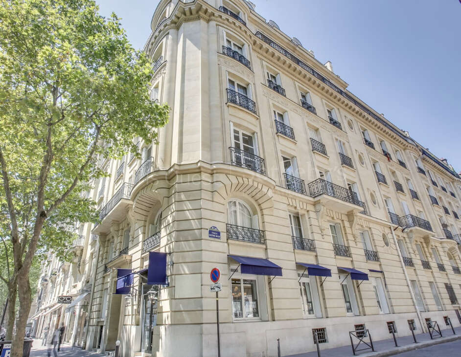 Commerce à PARIS-16E