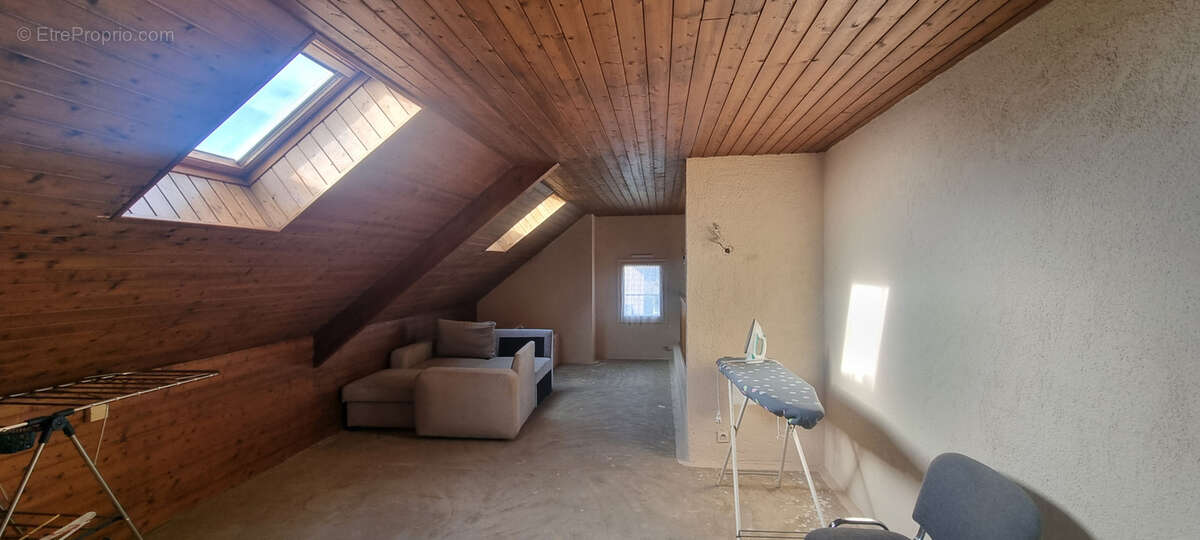 Maison à BEAULIEU-SUR-LAYON