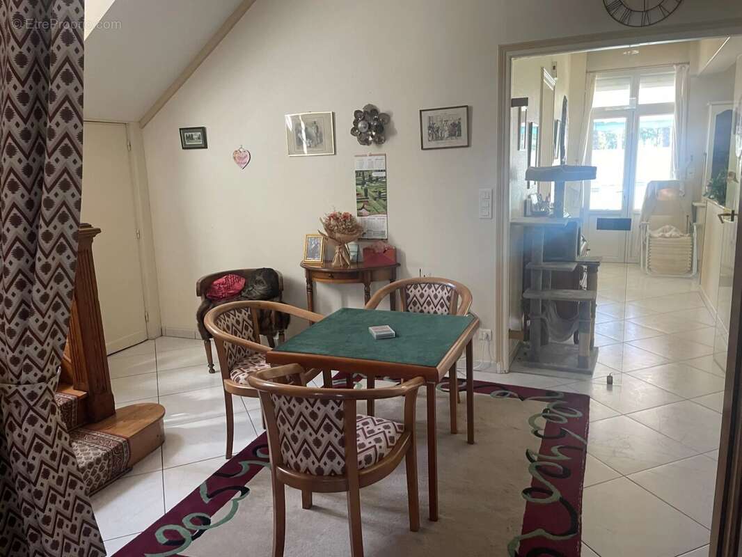 MAISON DE MAITRE avec un jardin , une piscine, une maison T3 - photo 5