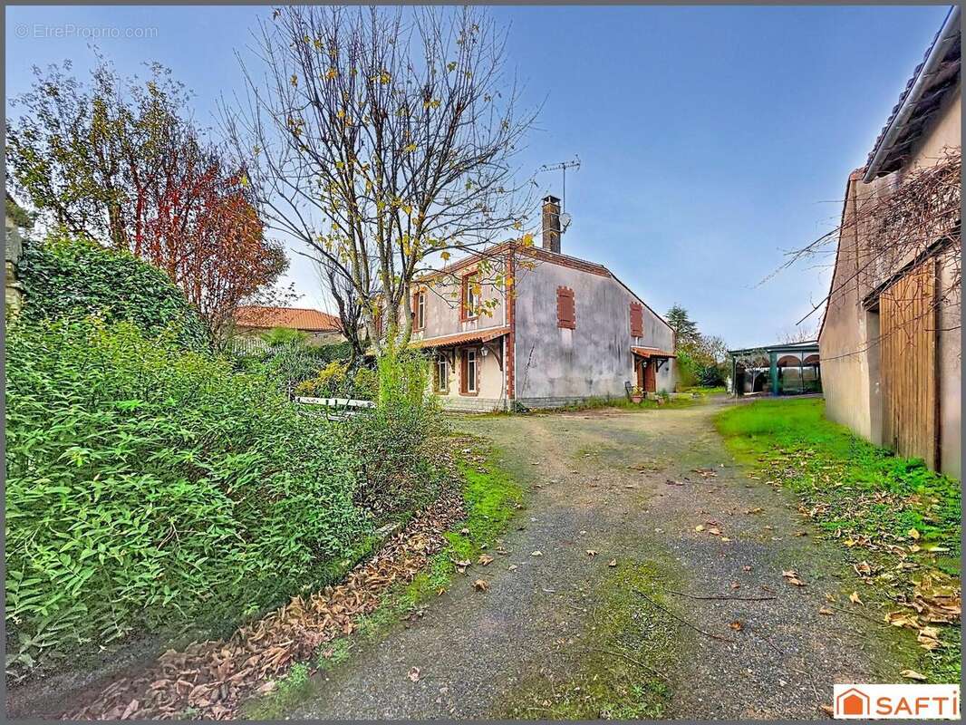 Photo 2 - Maison à VEZINS