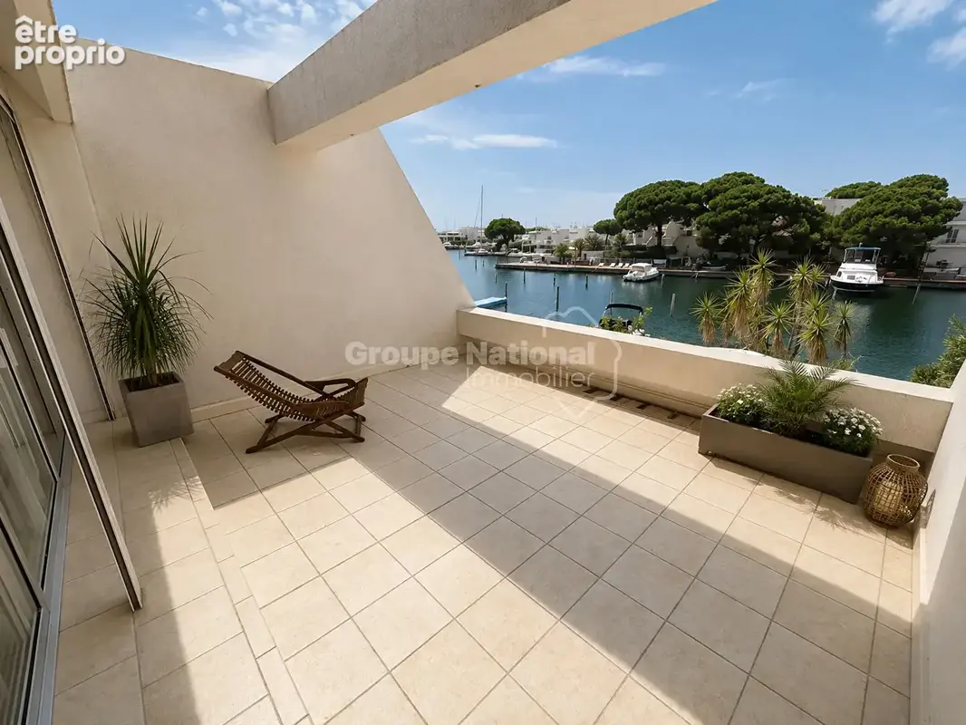 Marina d'exception en duplex appontement large - photo 10