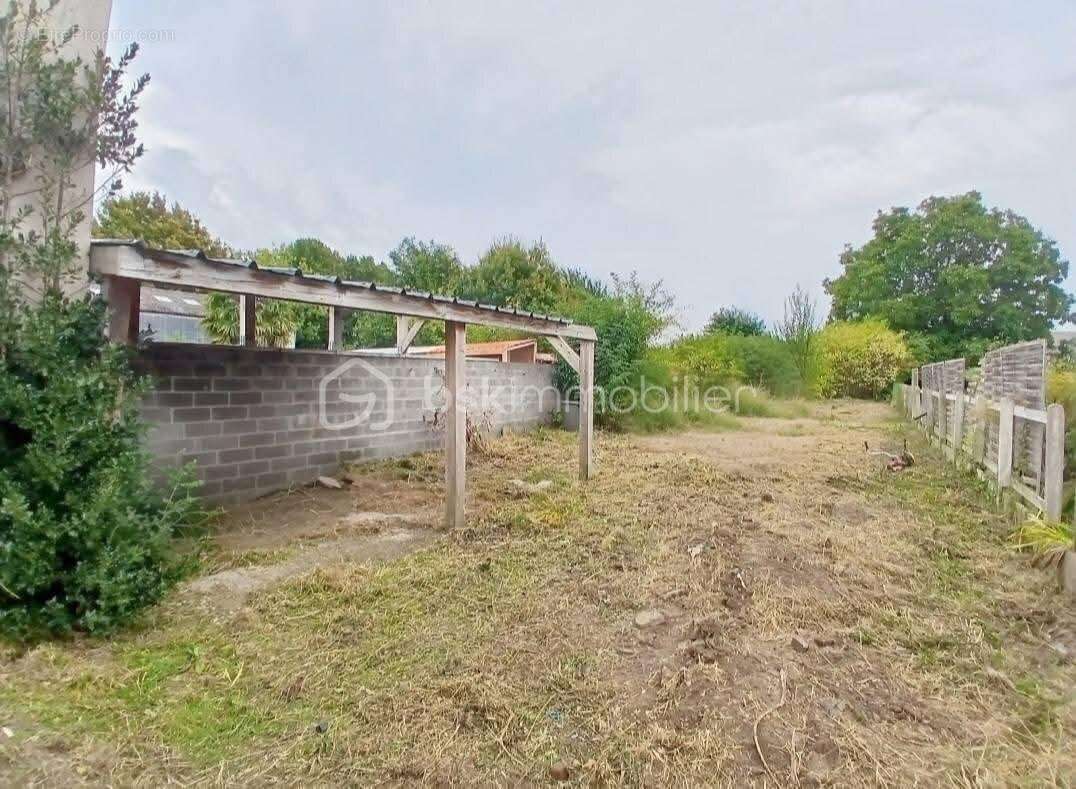 Appartement à AUBERCHICOURT