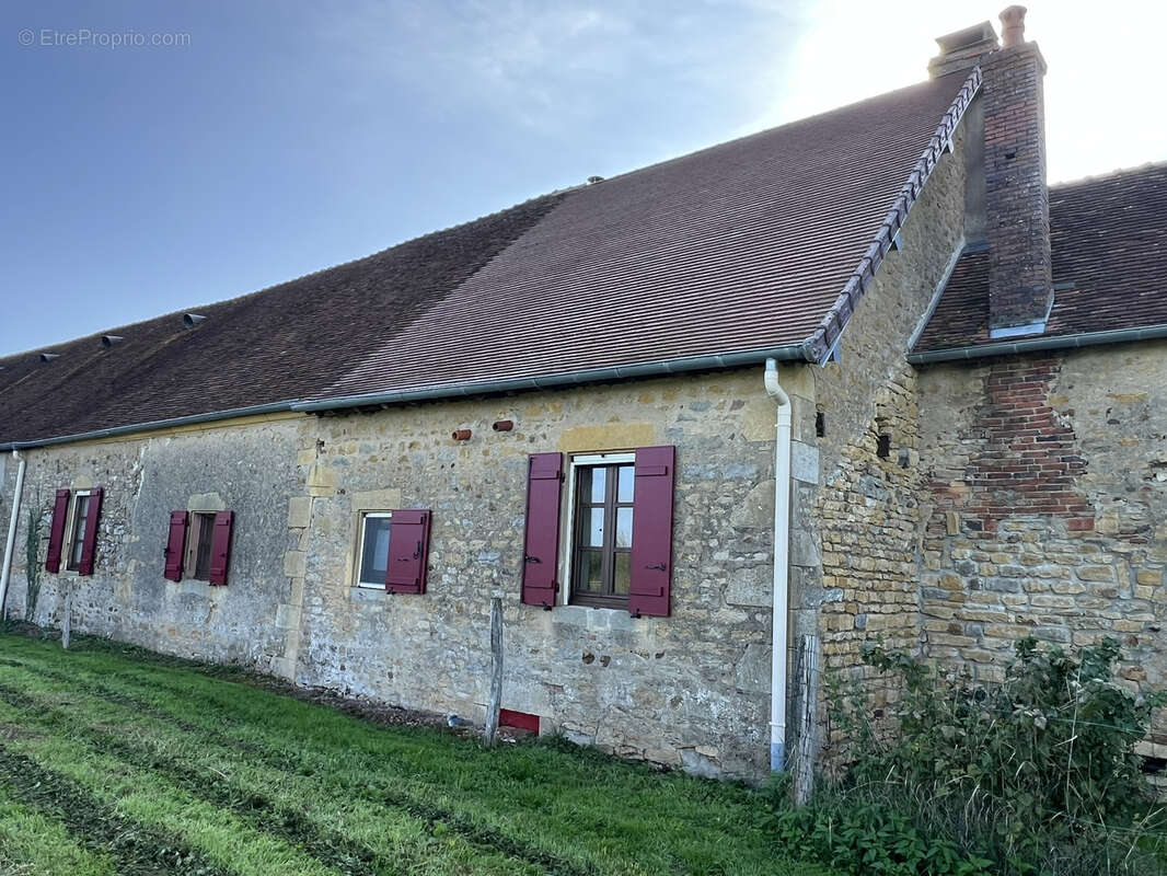Maison à NOCHIZE