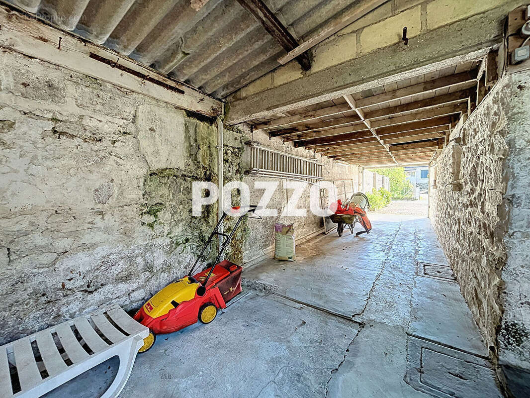 A VENDRE - YQUELON (50400) - Maison de 7 pièces - calme, proche des commodités. - photo 14