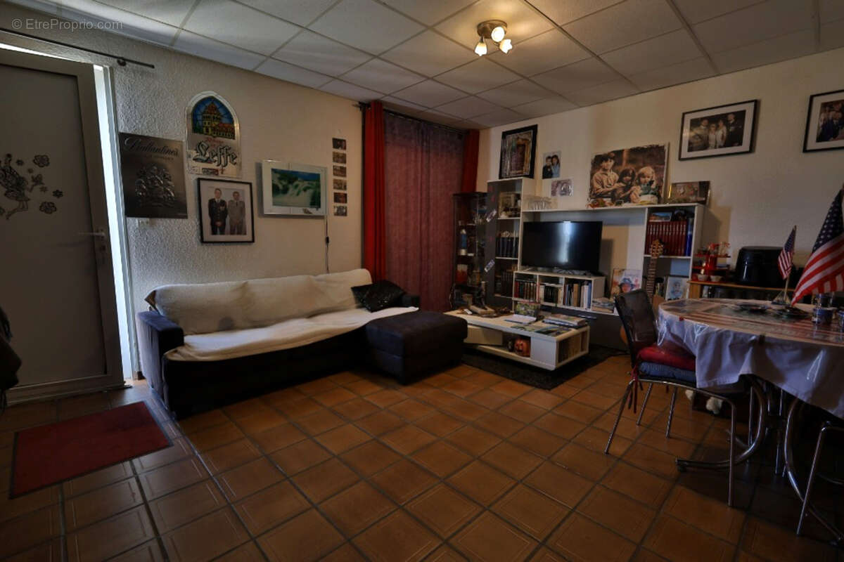Appartement à SAINT-PIERRE-DE-CHANDIEU