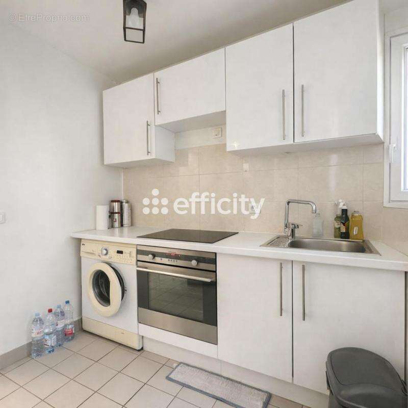 Appartement à PARIS-19E