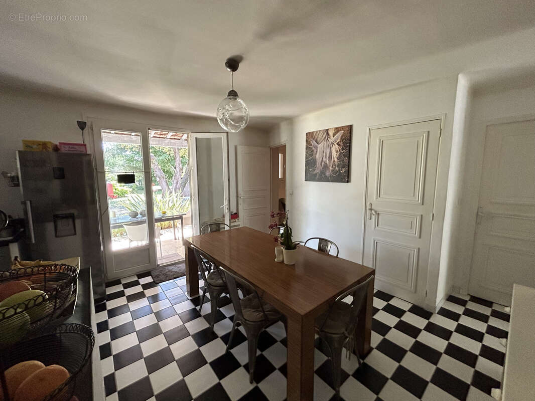 Maison à UZES