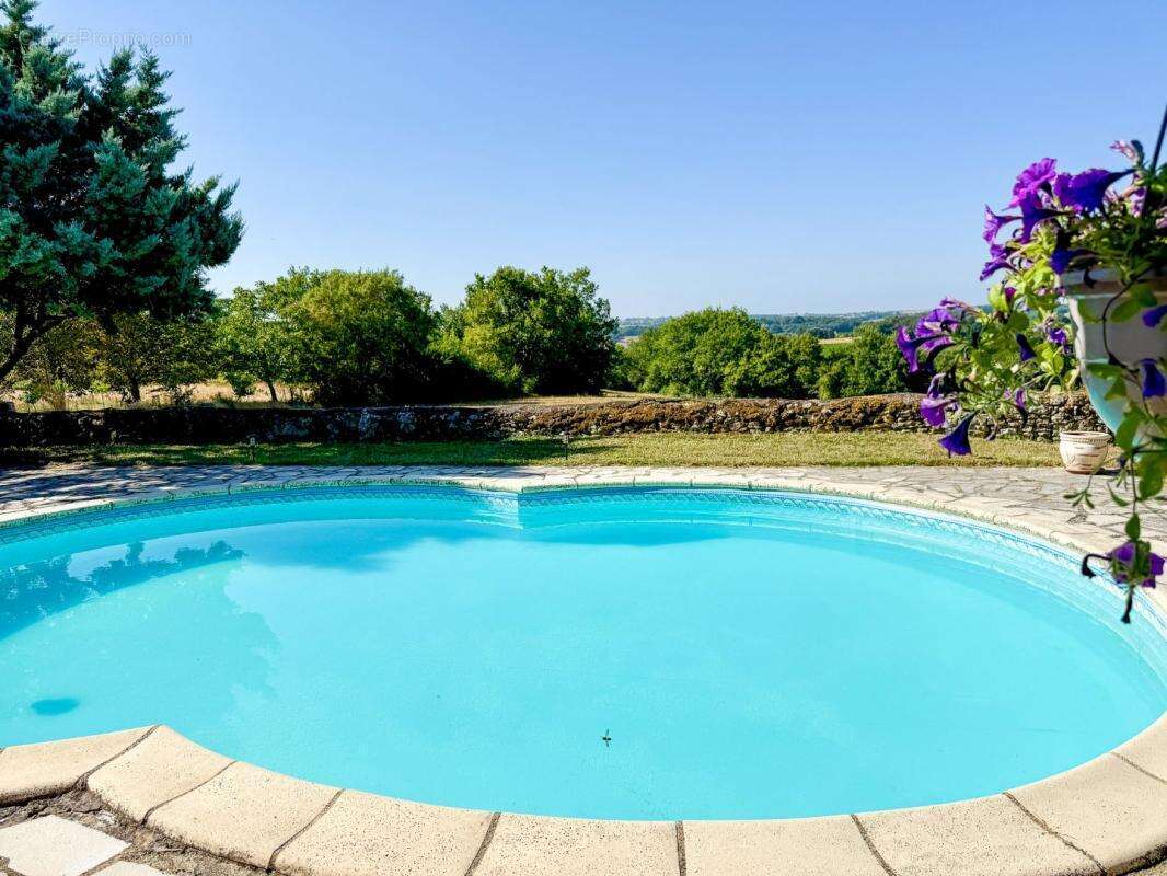 Charmante Maison en Pierre avec Piscine et Vue Panoramique - photo 14